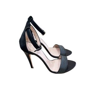 Club Monaco Casey Black sandal 4.5 inch Heels calf fur & leather Italy EU 40.5